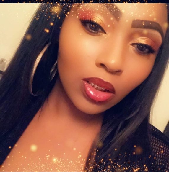 Meet your Posher, Erika - Picture 1 of 1